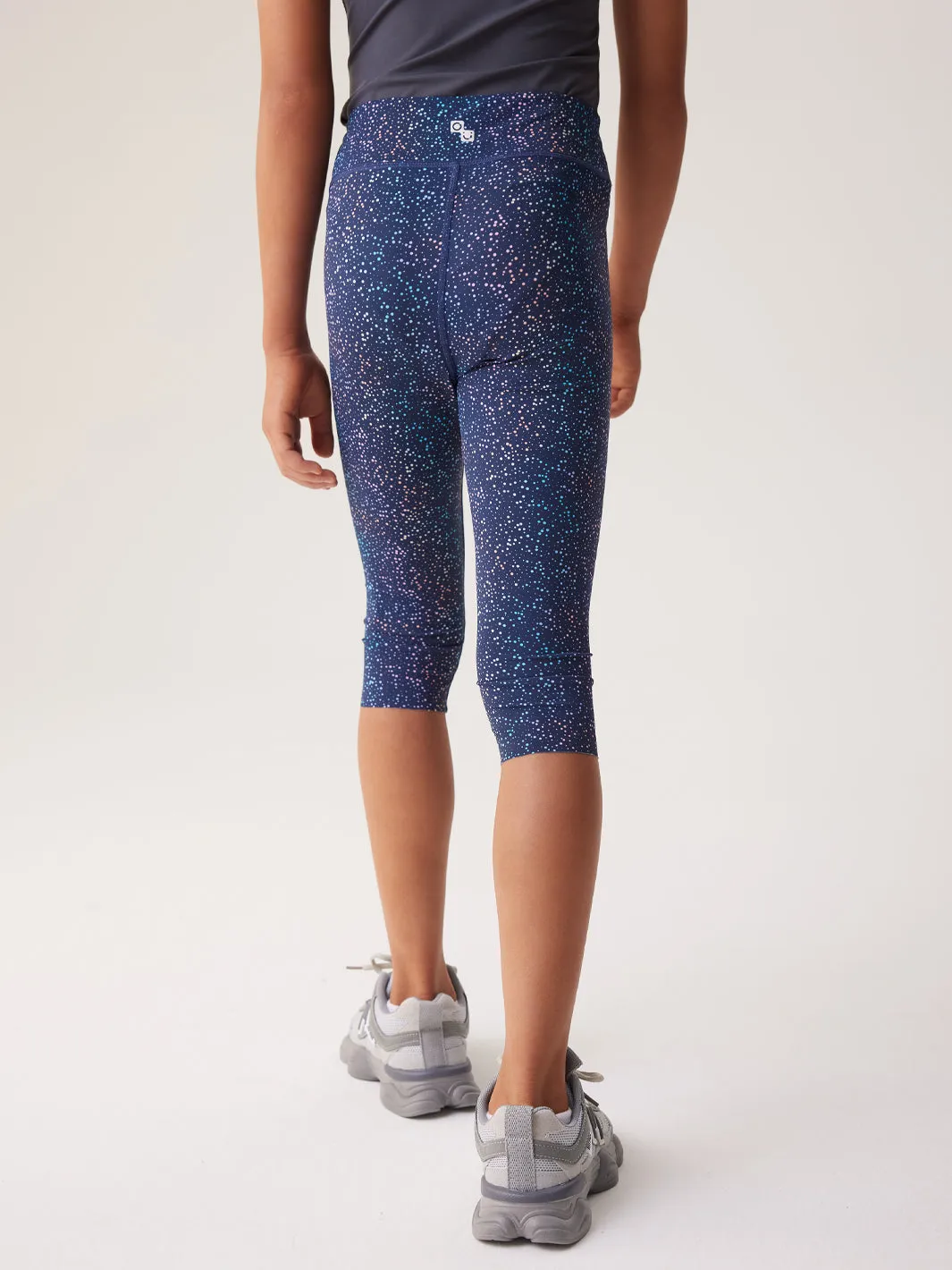 Breezy Pattern Knee-Length Capris