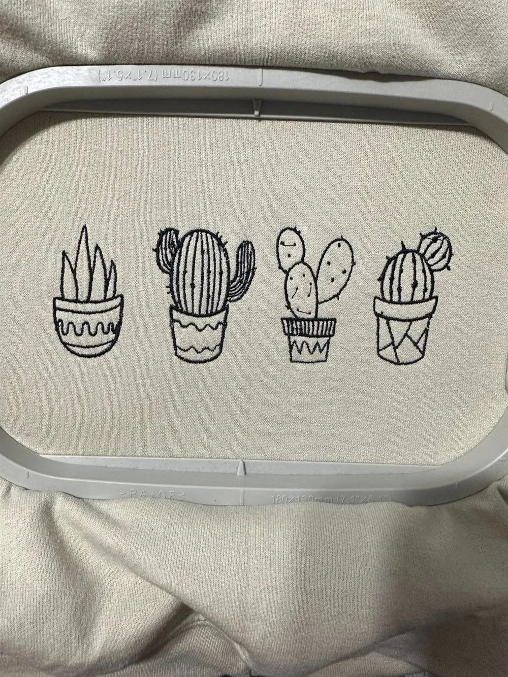 Embroidered Vintage Cactus Plants Sweatshirt, Women's Embroidered Sweatshirts