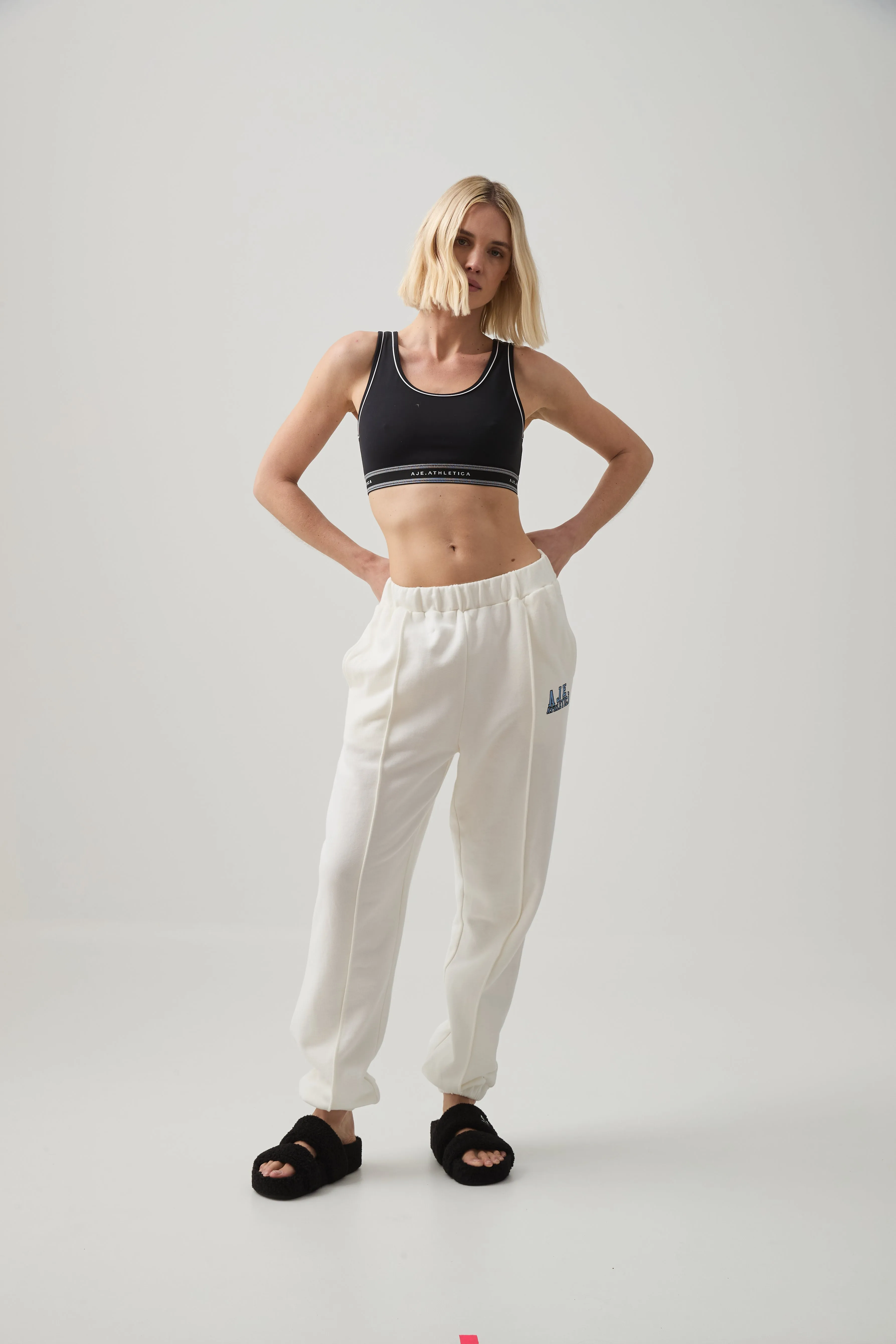 Pin Tuck Track Pant 504