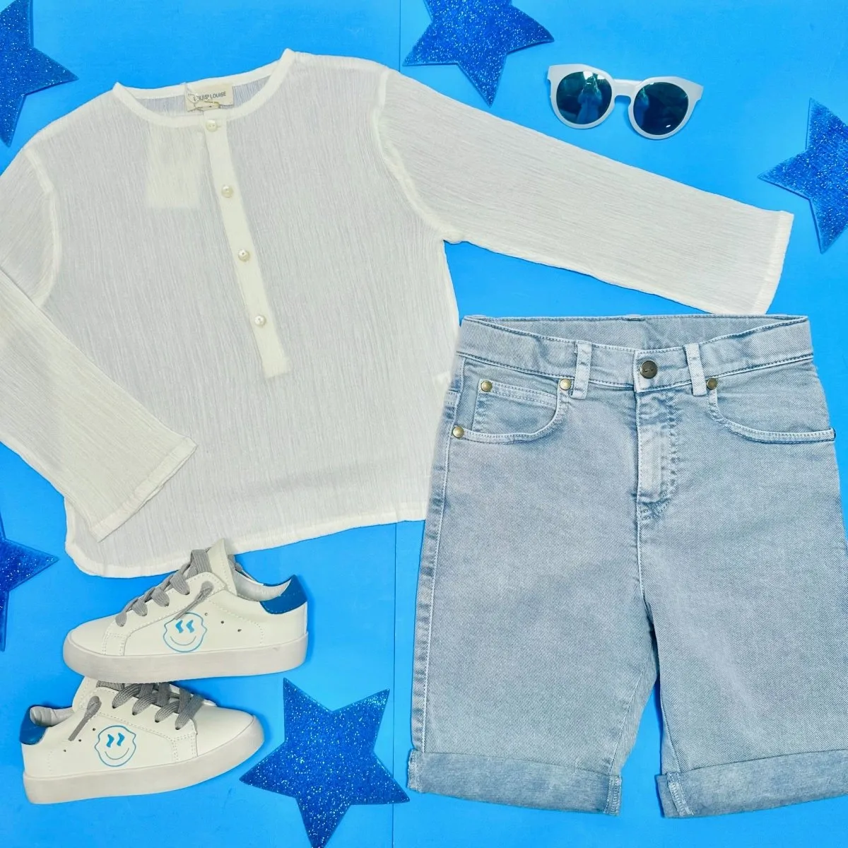 WASHED DENIM SHORTS